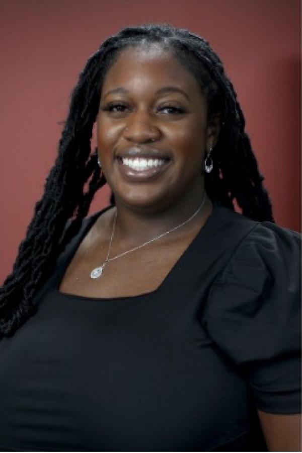 Ahavah Davis headshot