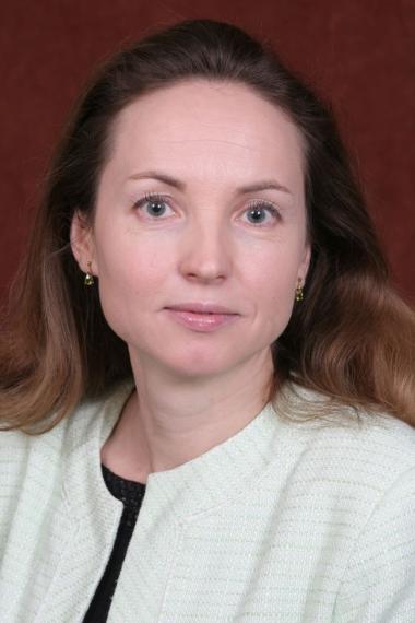 Dr. Dina Vyortkina