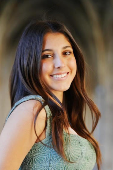 Yvette Obediente headshot