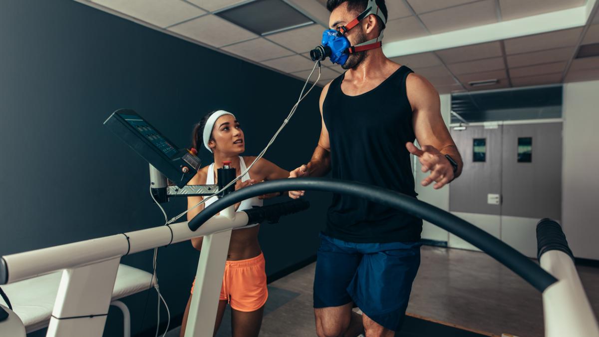 exercise physiology student in lab