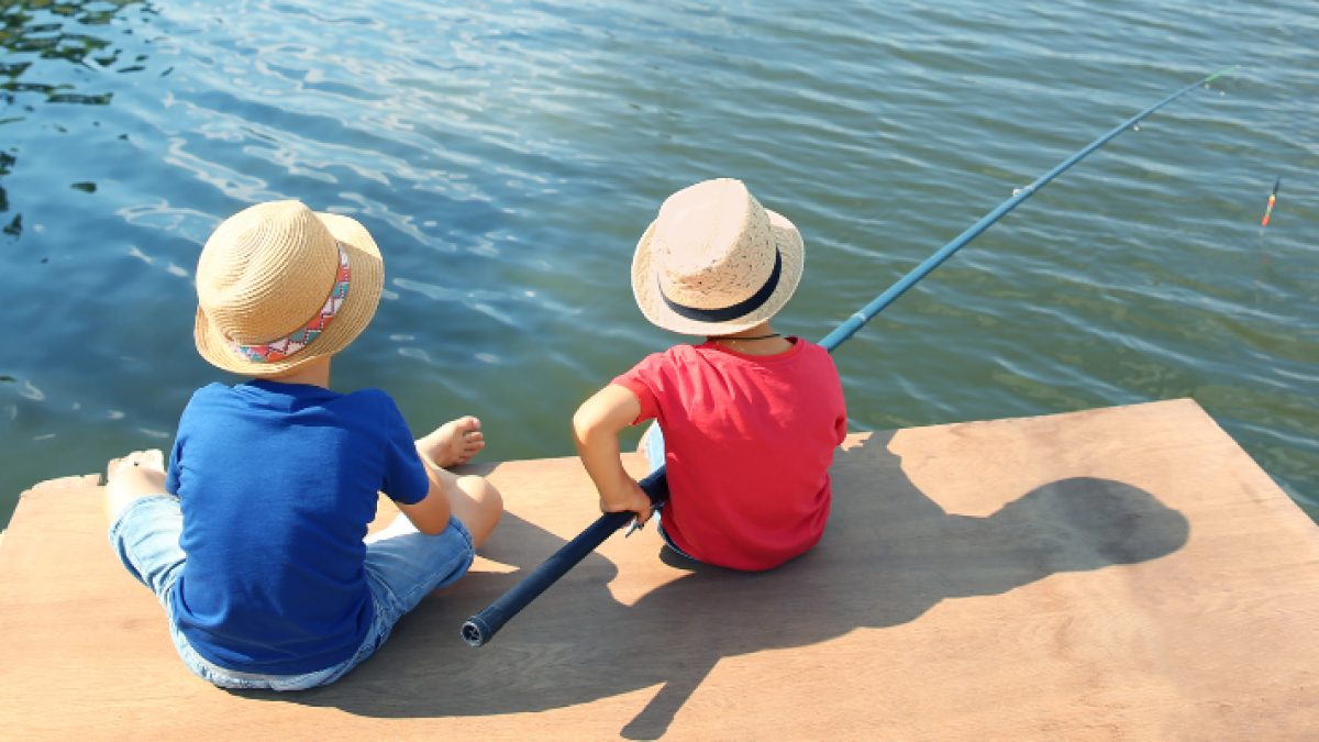 Kids fishing